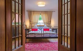 Epa Apartment - Espana Style